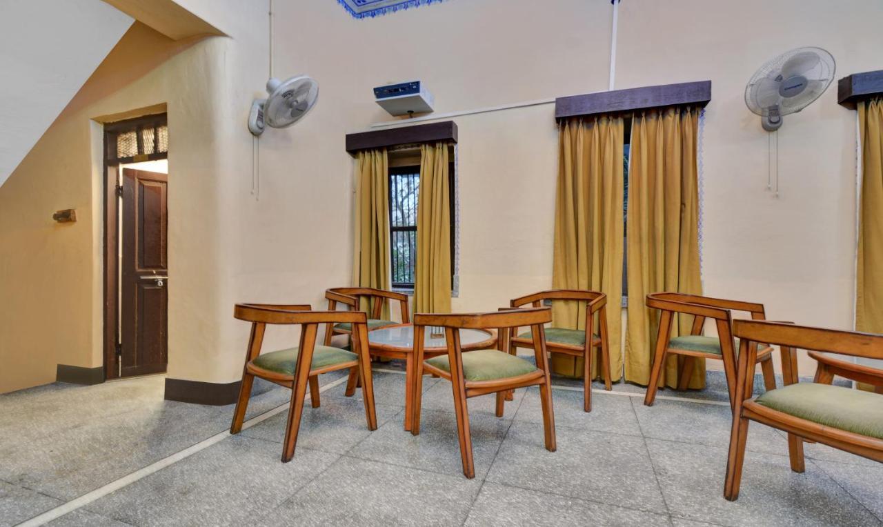 Treebo The Regal House, Near Fateh Sagar Lake Udaipur Exterior photo